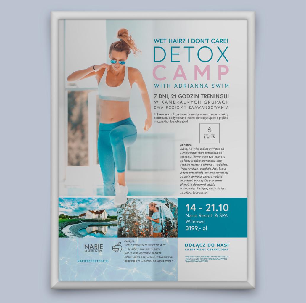 Plakat reklamowy obozu detoksykacyjnego z treningami pływackimi, prezentujący modelkę w stroju sportowym, logo 'Adrianna Swim' oraz informacje o terminie i miejscu wydarzenia w Narie Resort & SPA.