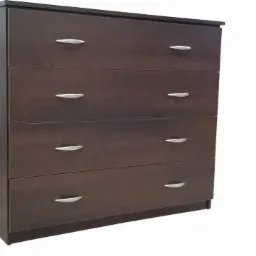 Ciemnobrązowa komoda z czterema szufladami i srebrnymi uchwytami, ustawiona na białym tle.