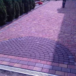 Układanie kostki brukowej i granitowej