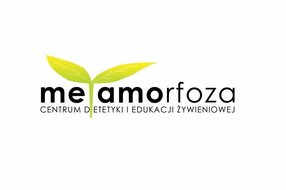 Logo 'me amorfoza' z zielonym pędem nad napisem, oznaczające centrum edukacji żywieniowej.