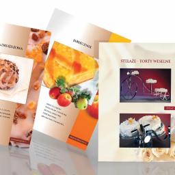 Osoba prywatna - Katalog z fotografiami wypieków: babki drożdżowej, jabłecznika oraz stelaży na torty weselne w kształcie roweru.