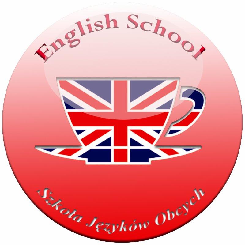 Logo szkoły językowej: filiżanka z motywem flagi brytyjskiej na czerwonym tle z napisem 'English School' u góry i 'Szkoła Języków Obcych' na dole.