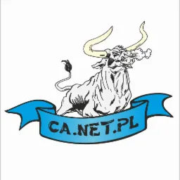 Grafika przedstawia stylizowanego białego byka z żółtymi rogami, z pyska wydobywa się para, a pod nim znajduje się niebieska wstęga z napisem CA.NET.PL.