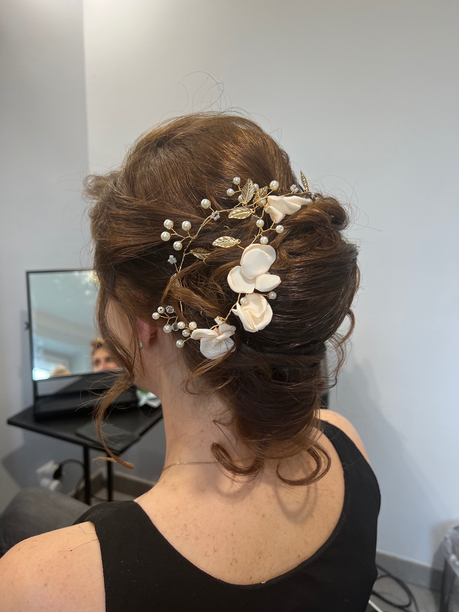 Próbna fryzura ślubna