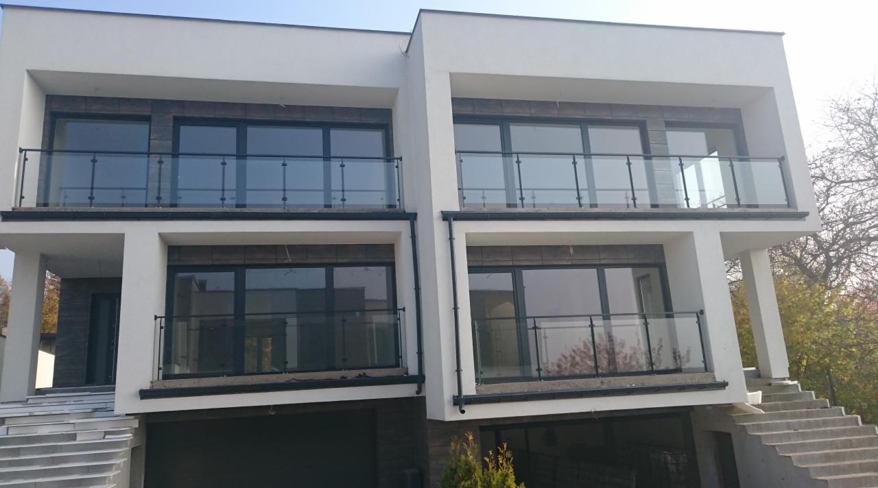 balustrada ze szkłem