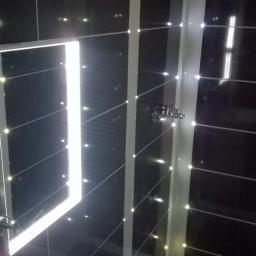 PlatynowaRaczka - Sufit Napinany w Salonie Poznań