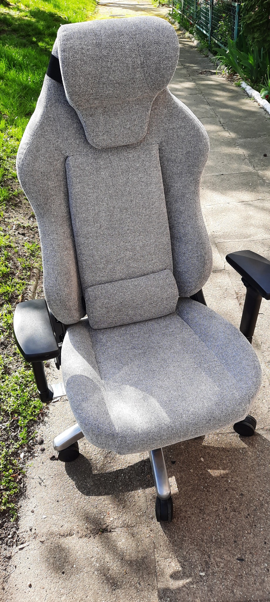 Wymiana obicia w krzesłach biurowych i gamingowych