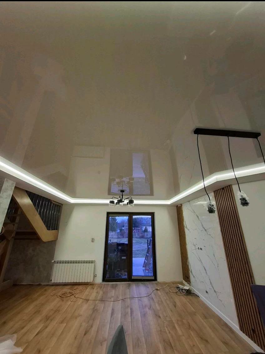 Biały połysk+ oświetlenie LED