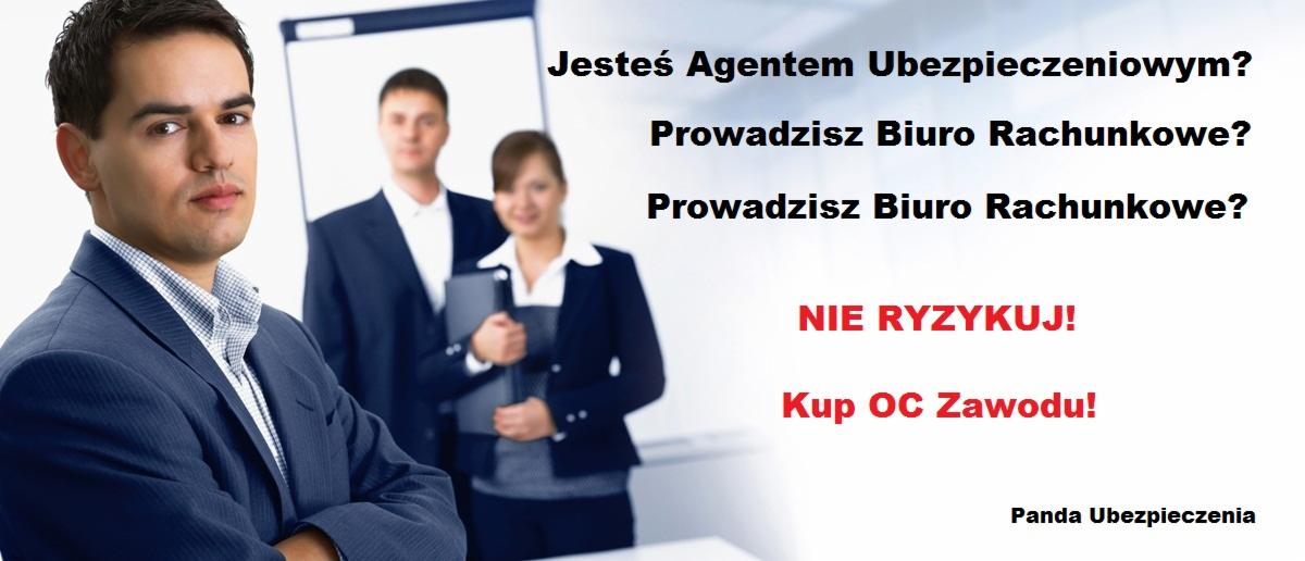 Profesjonalny agent ubezpieczeniowy w granatowym garniturze na tle zespołu i hasła reklamowego o OC zawodowym.