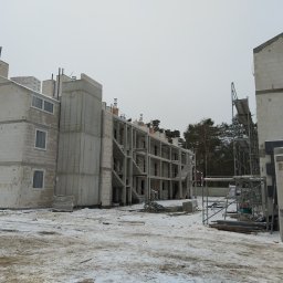 Budowa stanu surowego otwartego 2 budynków mieszkalnych wielorodzinnych (2 x 24 mieszkania) - Józefów, ul. Wiązowska - 2023 rok