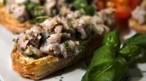 tatar ze śledzia z kaparami