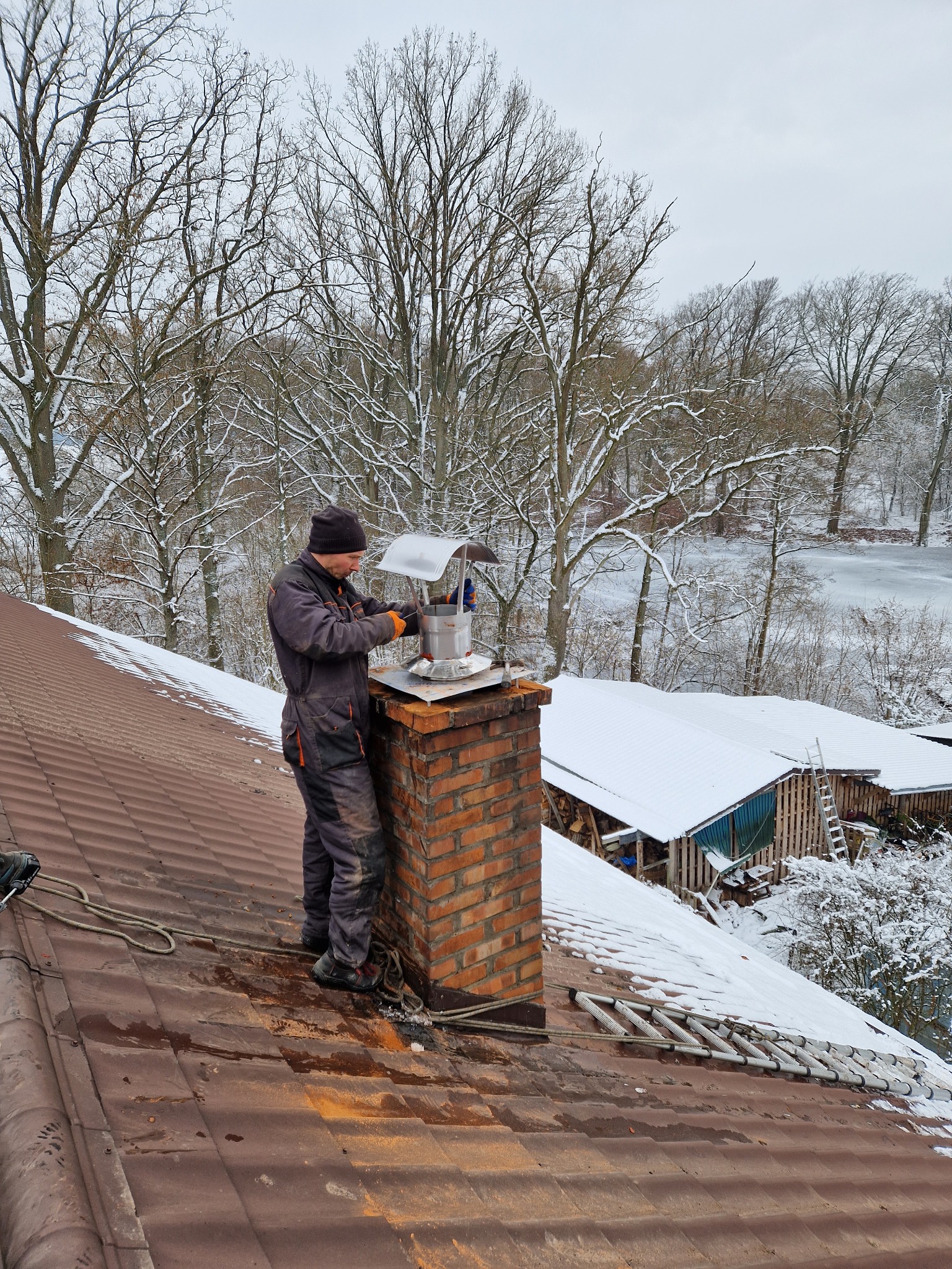 Koniec montażu wsadu żaroodpornego