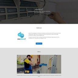 Scribnet - Serwisant naprawia klimatyzator, używając śrubokręta; widoczne elementy wewnętrzne urządzenia.