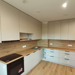 Firma Produkcyjno Usługowa Tomasz Mroczek - Szafy na wymiar Kamień Pomorski