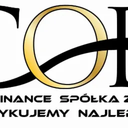 Logo firmy COB Finance Spółka z O.O. z hasłem 'Windykujemy Najlepiej!', litera O w kolorze złotym.