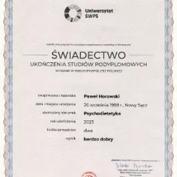 Skan świadectwa ukończenia studiów podyplomowych z psychodietetyki, wydanego przez Uniwersytet SWPS, z imieniem i nazwiskiem absolwenta Pawła Horowskiego oraz datą ukończenia 2023.