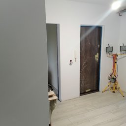 "ADREM" Usługi Remontowo Wykończeniowe - Wyjątkowe Szpachlowanie Ścian w Miechowie