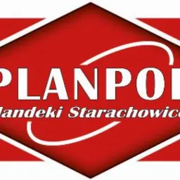 Logo firmy PLANPOL Plandeki Starachowice na czerwonym tle w kształcie rombu z białymi poziomymi pasami.