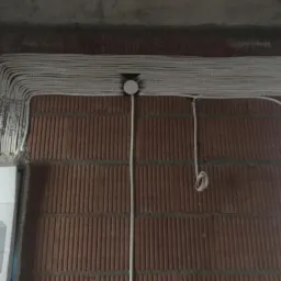 Montaż przewodów pod system alarmowy