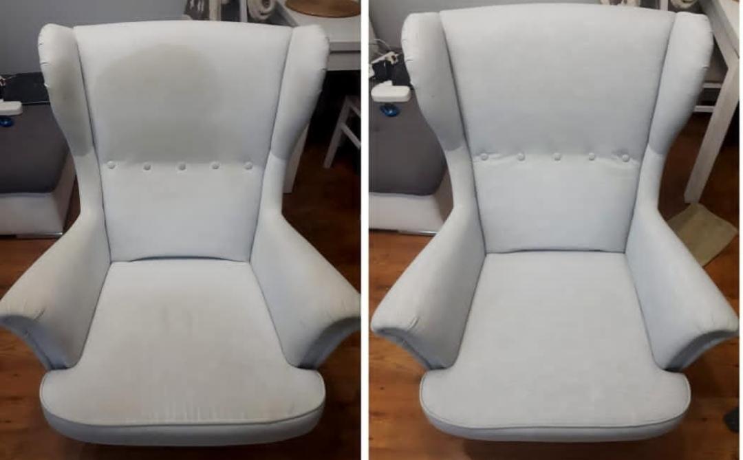 Porównanie fotela typu uszak przed i po czyszczeniu, widoczne różnice w odcieniu i plamach na tapicerce.