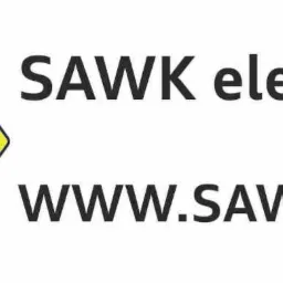 Logo firmy SAWK electric z symbolem błyskawicy w żółtym rombie i adresem strony internetowej.