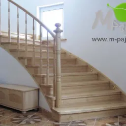 Schody dewniane - Pająk