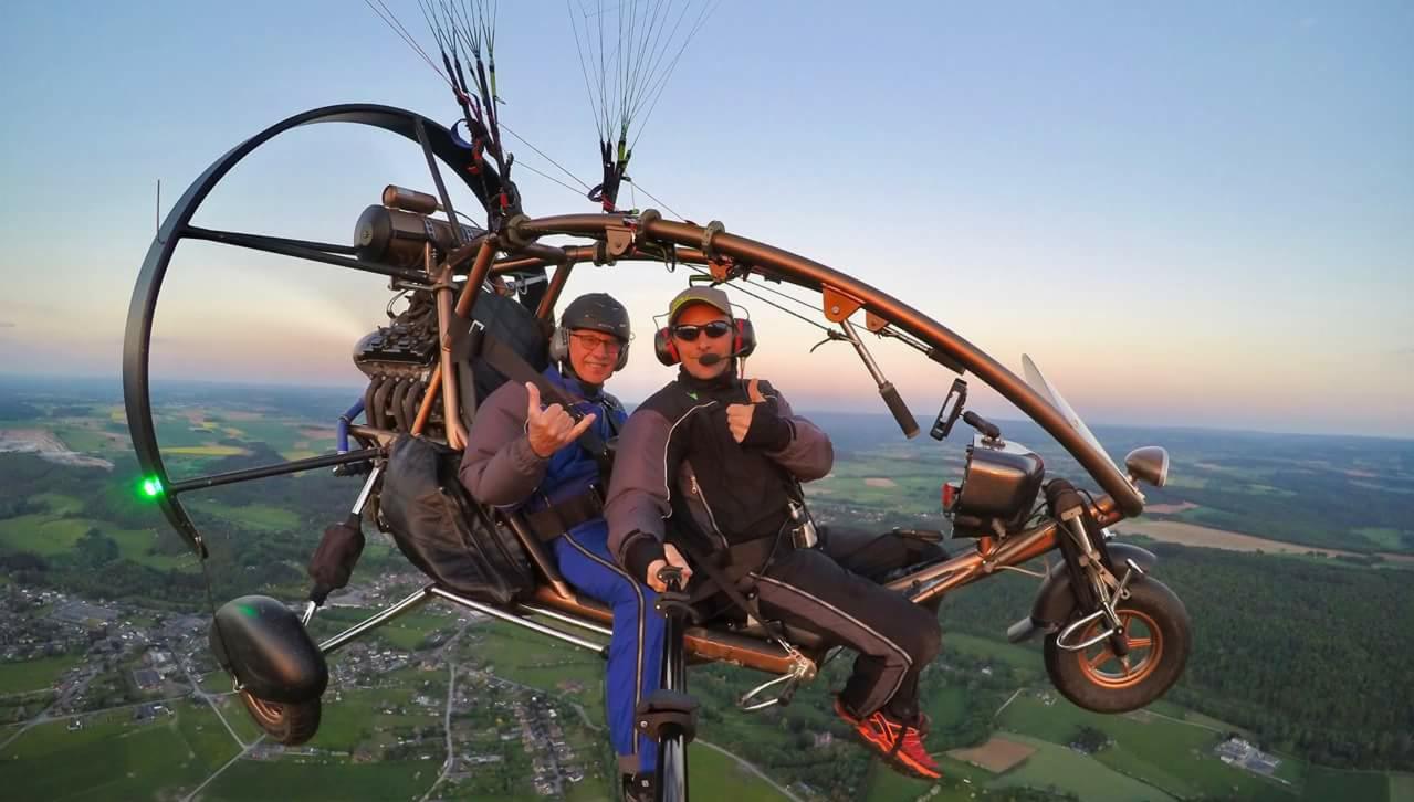 Konstrukcja aluminiowo kompozytowa.