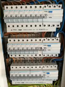 INSTALACJE ELEKTRYCZNE Karol Branicki - Elektryk Mielec