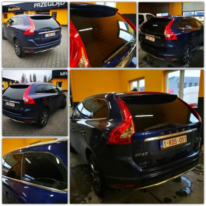 Kolaż zdjęć granatowego Volvo XC60 z przyciemnionymi szybami, widoczne z różnych perspektyw, wnętrze warsztatu z żółtymi ścianami.