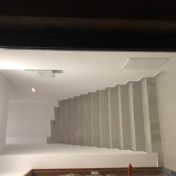 Klatka schodowa gładź , płytki 