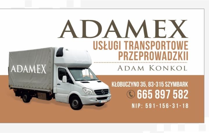 Grafika reklamowa firmy ADAMEX z białym busem dostawczym na tle, oferującej usługi transportowe i przeprowadzki, z adresem i numerem telefonu.