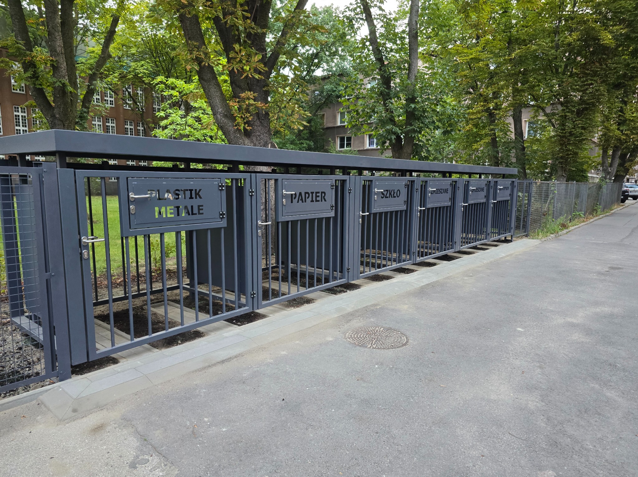 Zadaszenia koszy Warszawa