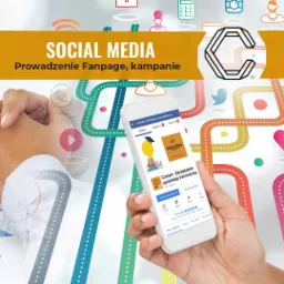 Grafika reklamowa: dłoń trzymająca smartfon z otwartą stroną firmową na Facebooku, promująca prowadzenie fanpage i kampanie w social media.