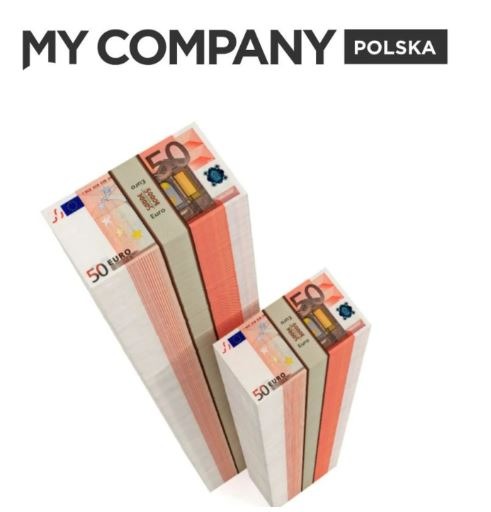 Dwa stosy związanych banknotów 50 euro, ustawione pod kątem, z logo 'MY COMPANY POLSKA' w górnej części kadru.