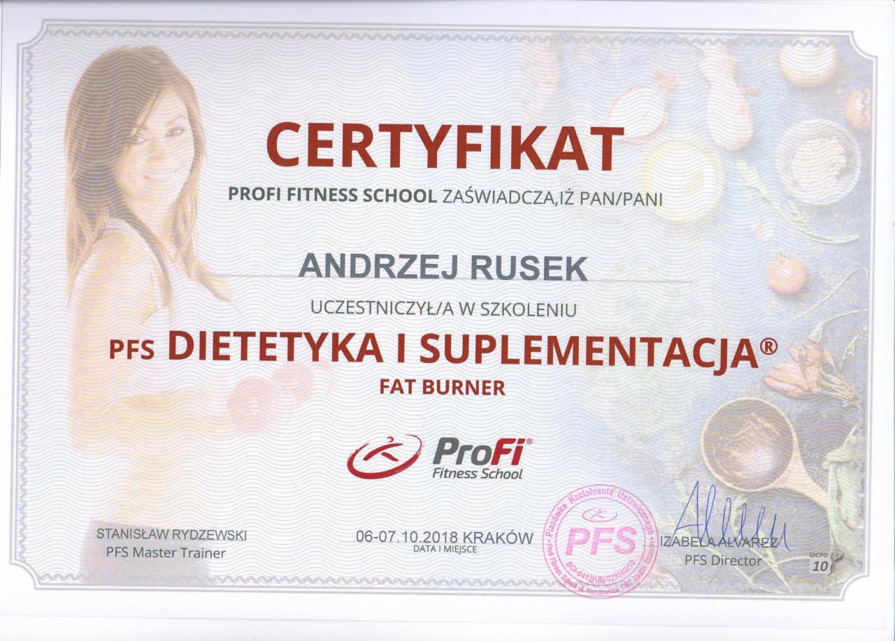 Certyfikat ukończenia szkolenia z dietetyki i suplementacji, wydany przez ProFi Fitness School, z datą 06-07.10.2018, podpisany przez PFS Master Trainer i PFS Director.