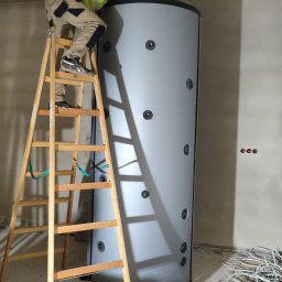 AB-Instalacje Andrzej Barański - Przygotowanie bufora 1500L pod podłączenie do kotła elektrycznego.