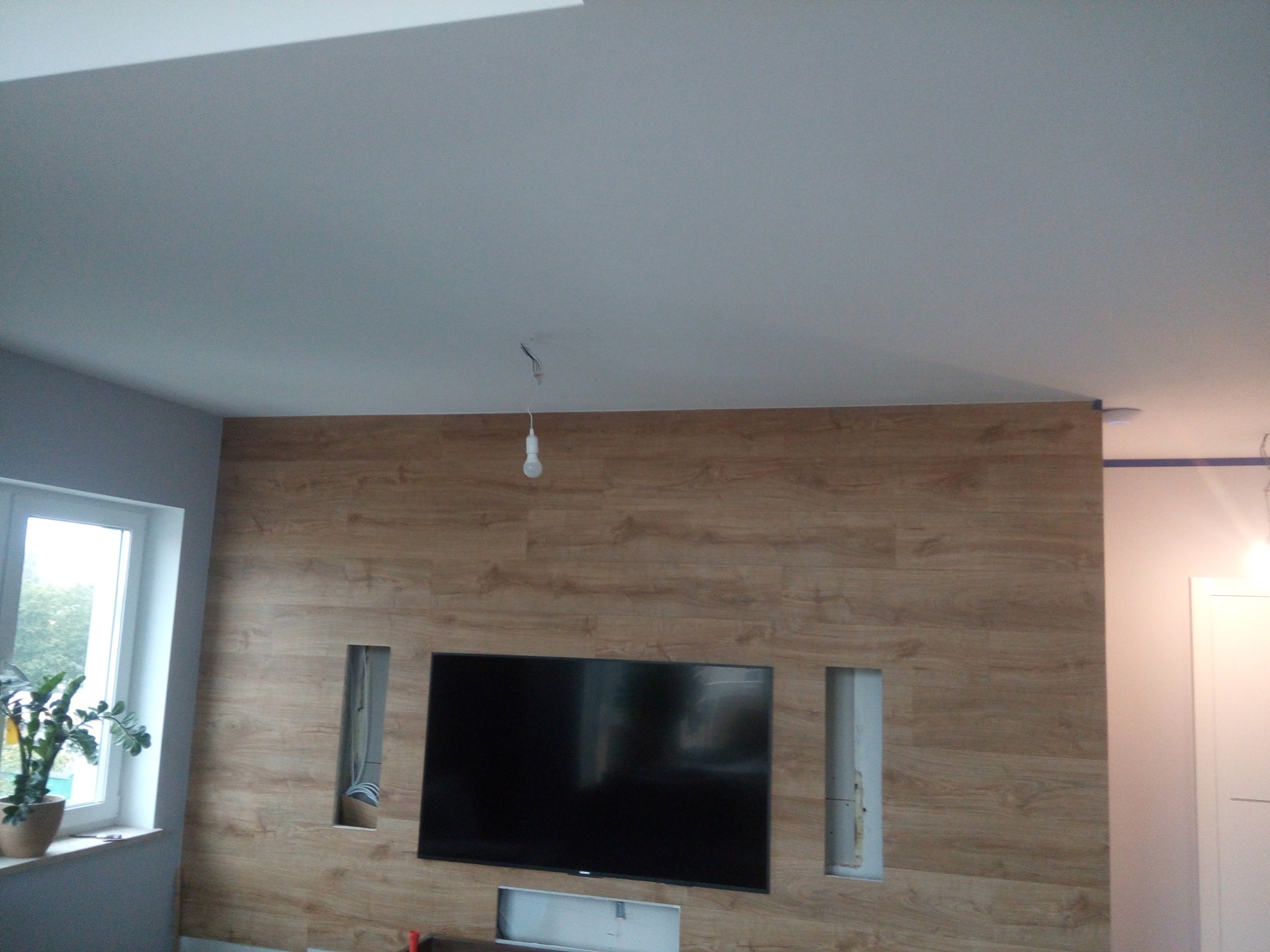 Ściana TV w salonie