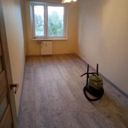 Układanie paneli Poznań 2