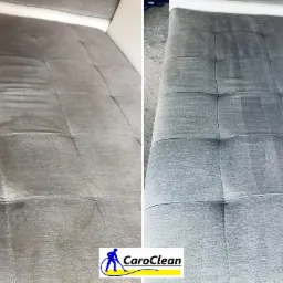 Porównanie stanu sofy przed i po czyszczeniu: widoczne wyraźne różnice w kolorze i czystości tapicerki. Po lewej stronie widoczne plamy i zabrudzenia, po prawej – świeżo wyczyszczona powierzchnia...