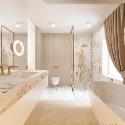 Elegancka łazienka z marmurowymi ścianami i podłogą, złotymi akcentami, wolnostojącą wanną i drewnianą podłogą ułożoną w jodełkę.