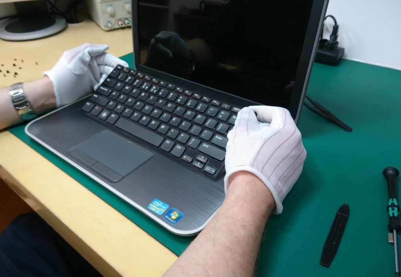 Naprawa laptopa w serwisie komputerowym ATIUM