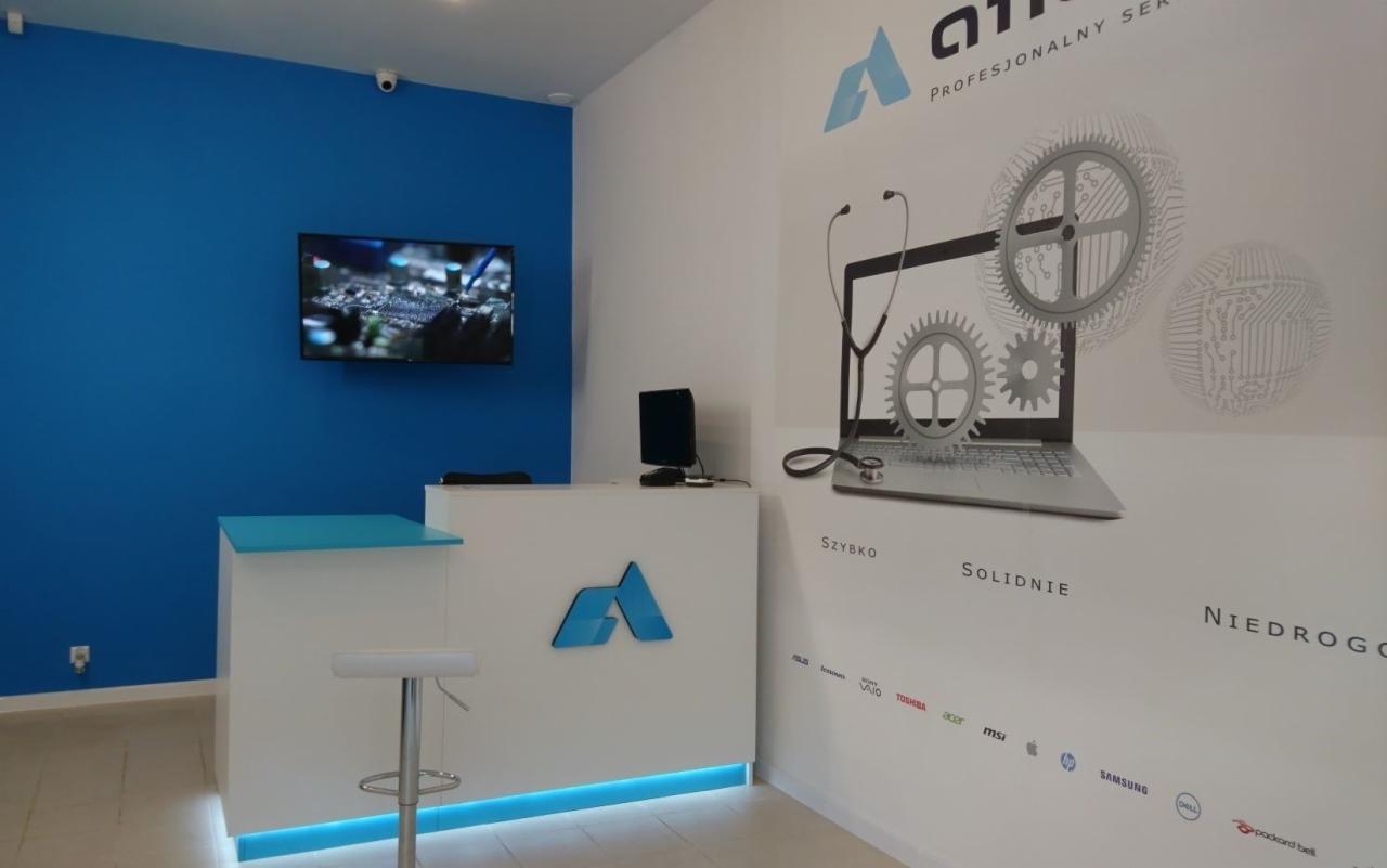 Wnętrze serwisu laptopów Atium