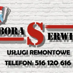 Logo firmy remontowej Bora Serwis z numerem telefonu na tle białej ściany z cegieł, grafika z wiaderkami farby i pędzlem.