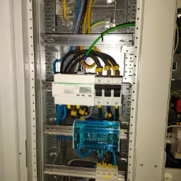 Montaż licznika energii.