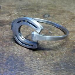 Bransoleta z podkową