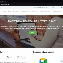 Ekran laptopa wyświetlający stronę internetową Zarządcy Nieruchomości Twój Dom Żary, z nagłówkiem 'Narzędzia do zdalnej współpracy', widoczne ręce osoby korzystającej z komputera, tło z ceglanej...