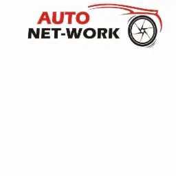 Logo firmy Auto Net-Work z sylwetką samochodu w czerwonej obwódce i czarnym napisem na białym tle.