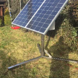 Konstruujemy solarne moduły zasilające.