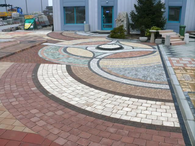 Układanie kostki brukowej