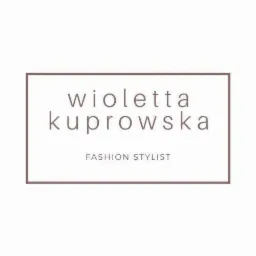 Logo firmy: Wioletta Kuprowska, Fashion Stylist, w prostokątnej ramce.